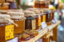 Czego potrzebujesz, by sprzedawać miód?