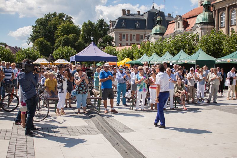 Informacje o VII Święcie Miodu w Pszczynie pojawiły się również w telewizji. Autor zdjęcia: Kazimierz Wiśniowski