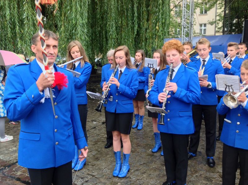 Koncert orkiestry strażackiej z Bieńkówki. XXII Krakowskie Miodobranie