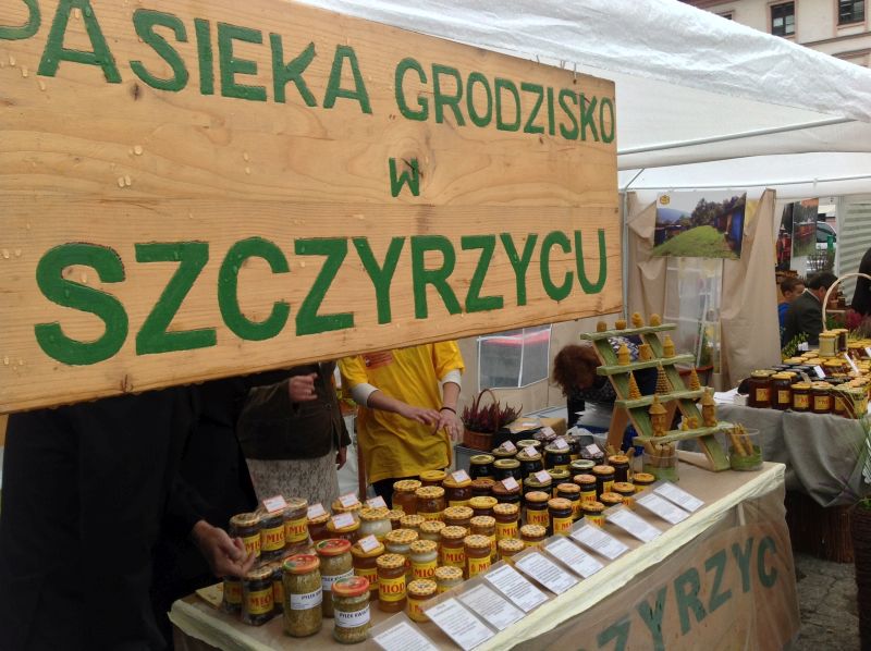 Pasieka Grodzisko w Szczyrzycu. XXII Krakowskie Miodobranie