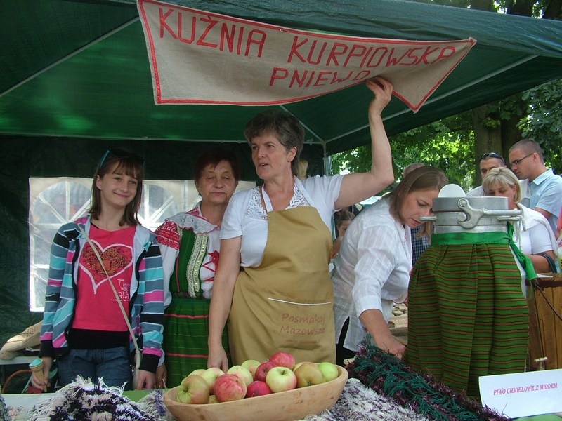 I Festiwal Miodu i Chleba w Kamieńczyku (12.08.2012 r.).