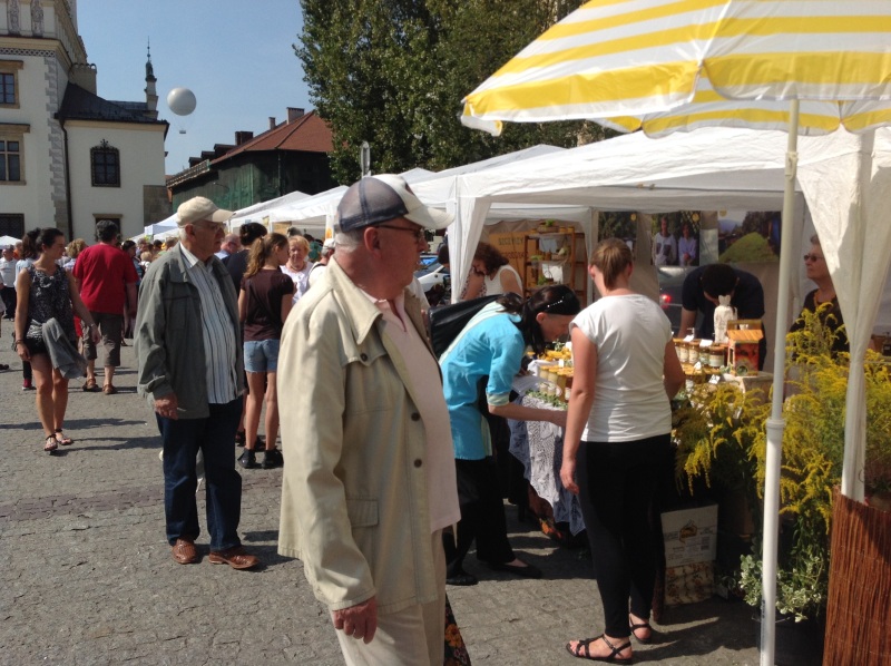 XXI Krakowskie Miodobranie chętnie odwiedzili, i młodzi, i starsi. Autorka zdjęcia: Ewa Balana