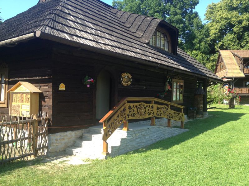 Robotnik truteń - obiekt edukacyjny.