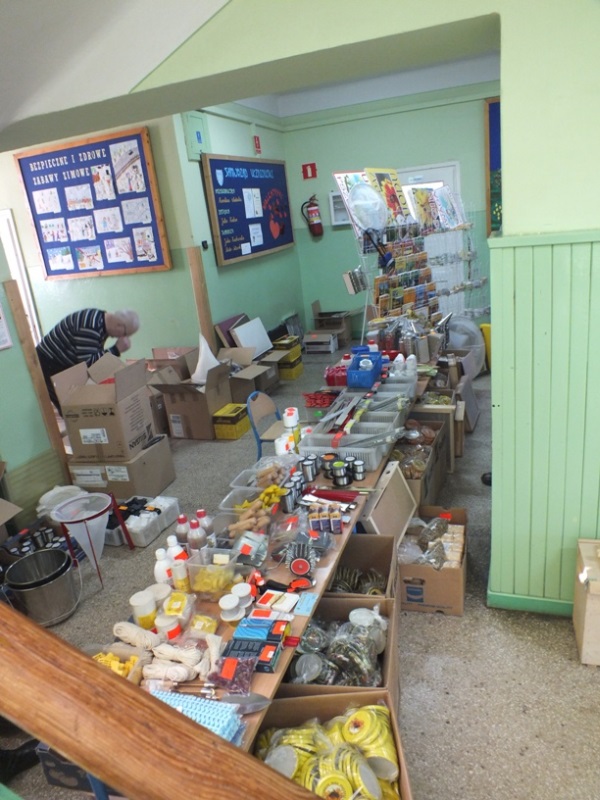 Wystawa sprzętu pszczelarskiego podczas I Konferencji Pszczelarskiej Klubu Dyskusyjnego Między Łodzią a Warszawą.