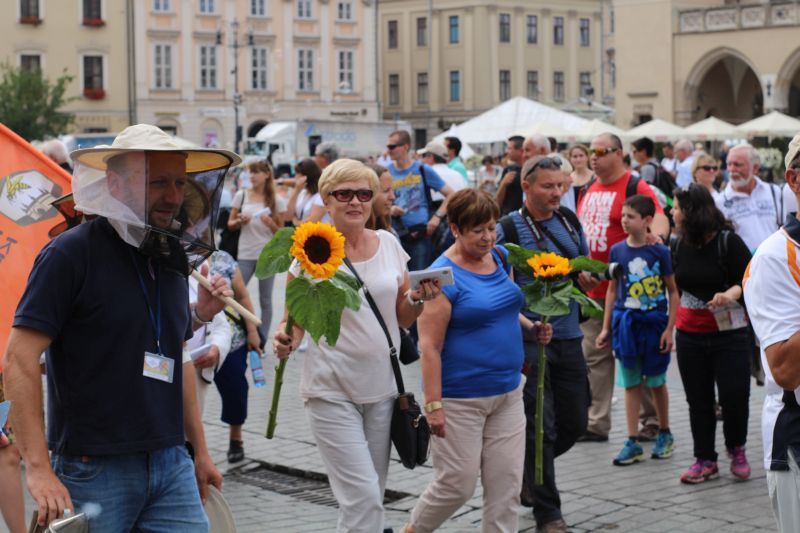 Uczestnicy parady pszczół XXIII Krakowskiego Miodobrania. Autor zdjęcia: Paweł Balana
