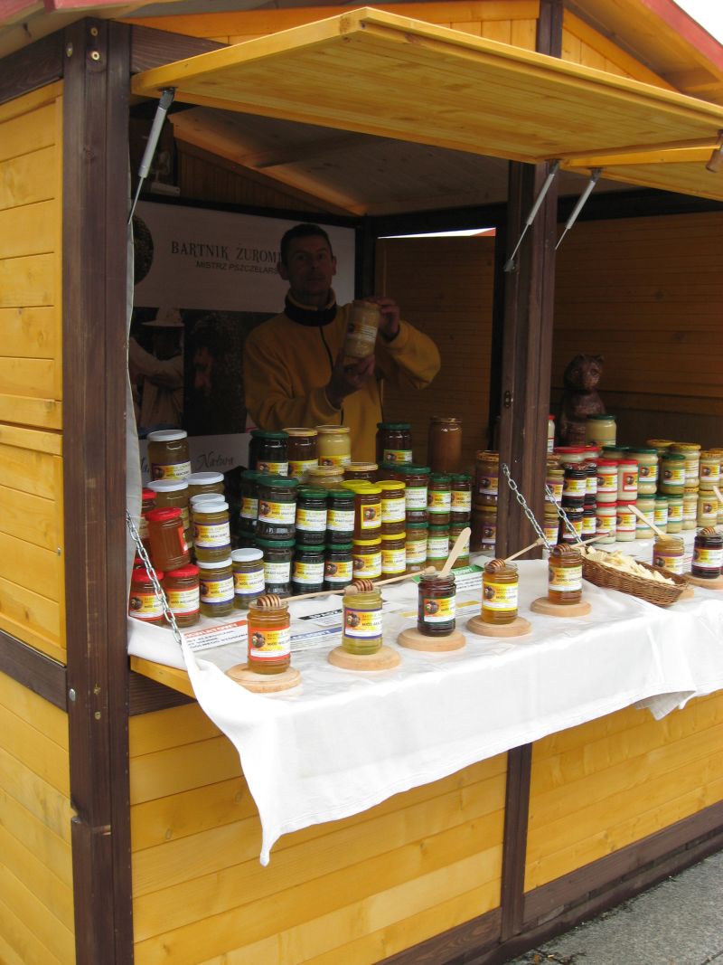 Stoisko Bartnika Żuromińskiego podczas II Festiwalu Miodu w Katowicach. Autor zdjęcia: Kazimierz Wiśniowski