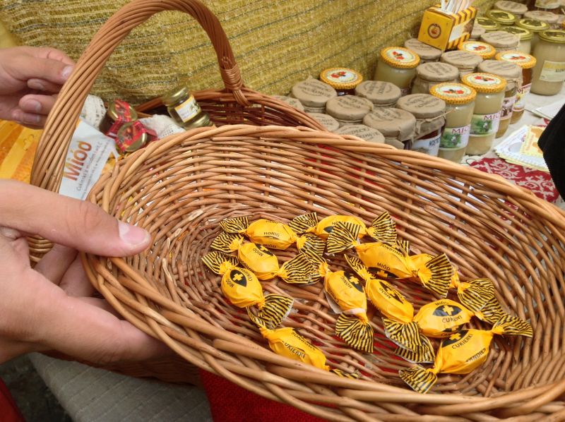 Pasieka Kordecki i Wnukowie - cukierki z miodem. XXII Krakowskie Miodobranie