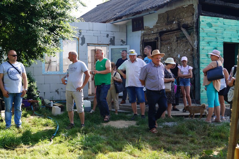 W pasiece Jana Doskocza na Ukrainie. Autor zdjęcia: Janusz Filip