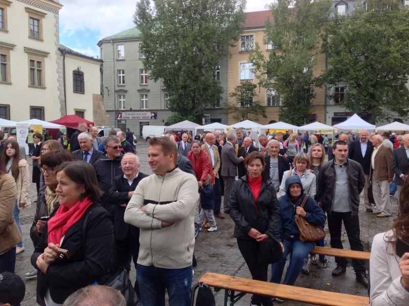 Uczestnicy wydarzenia. XXII Krakowskie Miodobranie