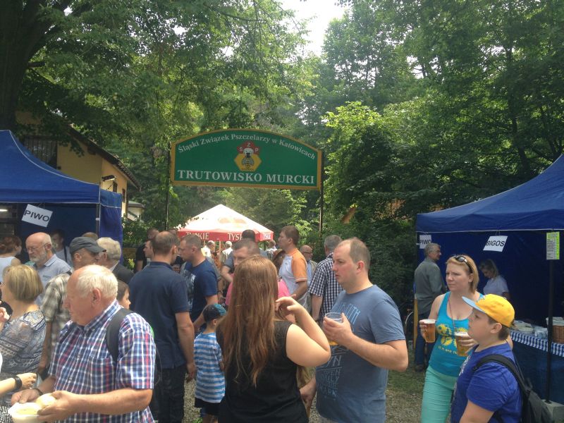 Główne wejście na Trutowisko w Murckach.