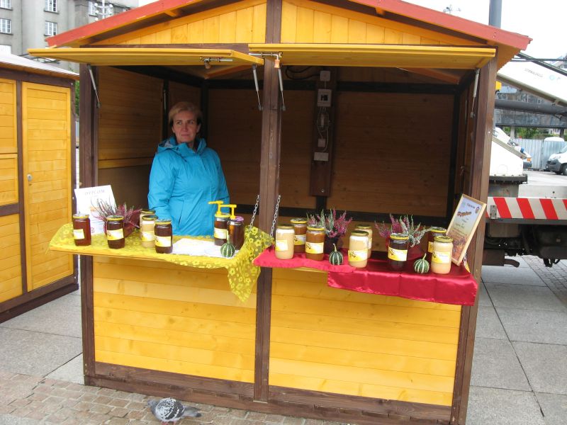 Stoisko wystawiennicze na II Festiwalu Miodu w Katowicach. Autor zdjęcia: Kazimierz Wiśniowski