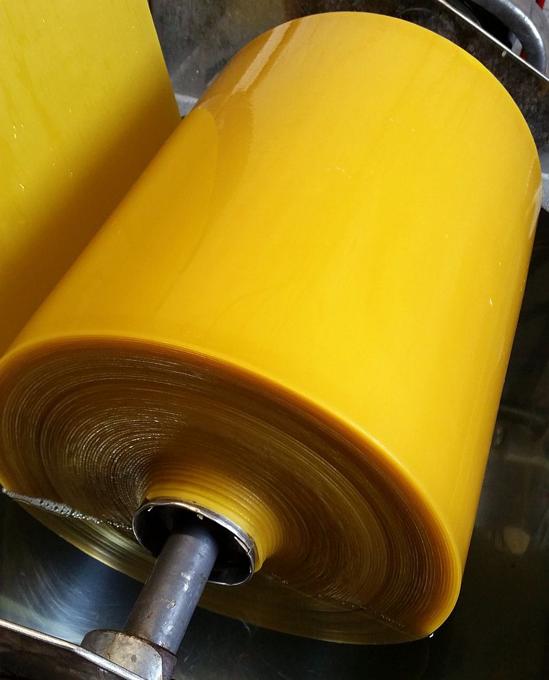 Walec z woskiem pszczelim od firmy Pszczeli Port