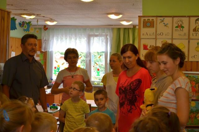 Przedszkolaki nie bały się zabierać głosu w sprawie pszczół i naszej wizyty. Autorka zdjęcia: Agnieszka Jurasz.