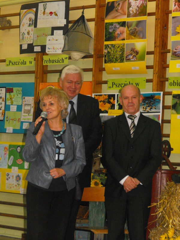 Przemówienie p. Anieli Kempy, burmistrza Miasta i Gminy Kępno w trakcie podsumowania projektu: W szkole jak w ulu.