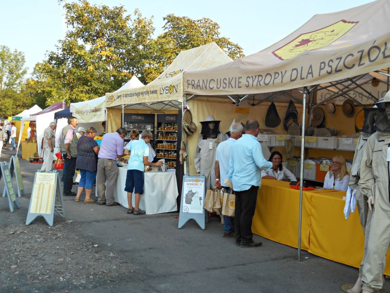 XXXII Ogólnopolskie Dni Pszczelarza w Babimoście - Stoiska wystawców.
Autor zdjęcia: Wiesław Zięba, www.kolodomu.blogspot.com