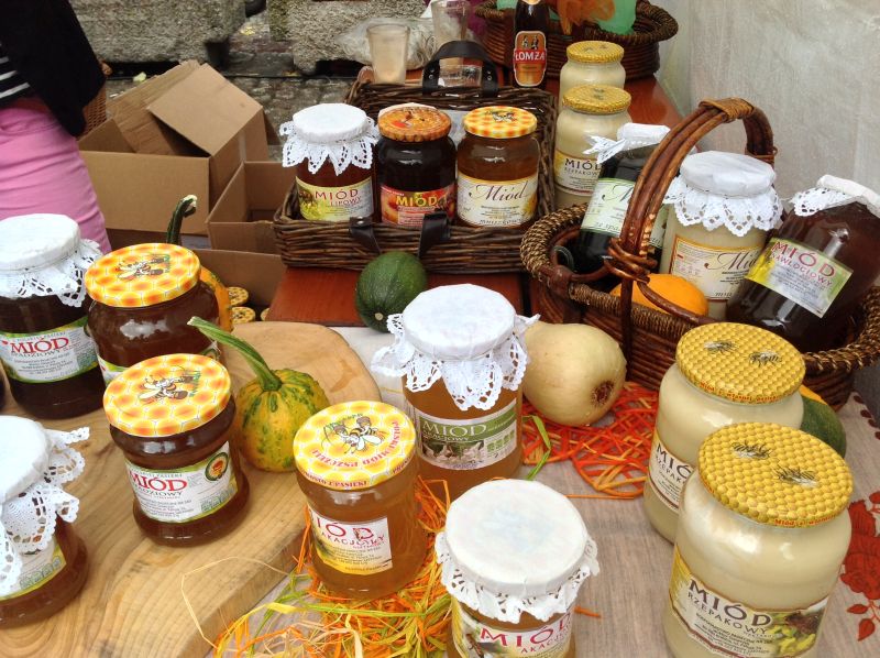 Pasieka Wędrowna Wiktor Szewczyk - różne rodzaje miodów. XXII Krakowskie Miodobranie