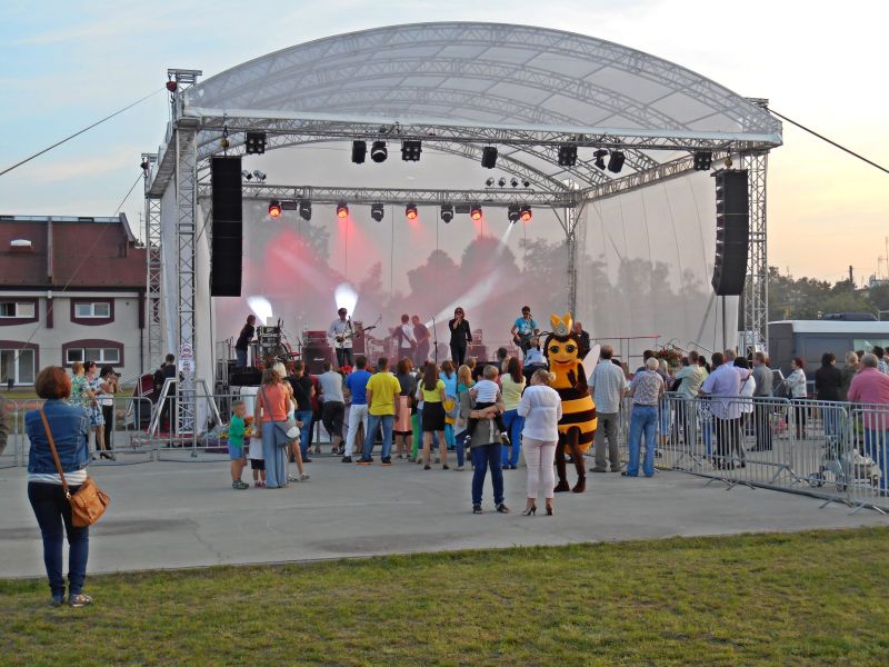 XXXII Ogólnopolskie Dni Pszczelarza w Babimoście - Występy artystyczne.
Autor zdjęcia: Wiesław Zięba, www.kolodomu.blogspot.com