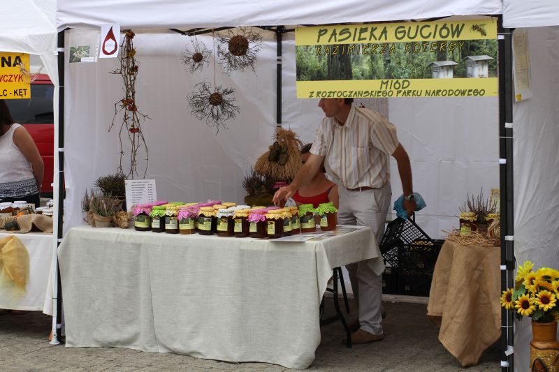 Stoisko pszczelarskie Pasieki Guciów podczas XXIII Krakowskiego Miodobrania. Autor zdjęcia: Paweł Balana