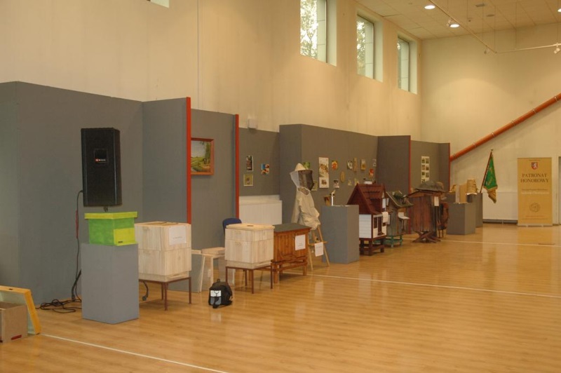 Wystawa: Pszczelarze w służbie człowiekowi