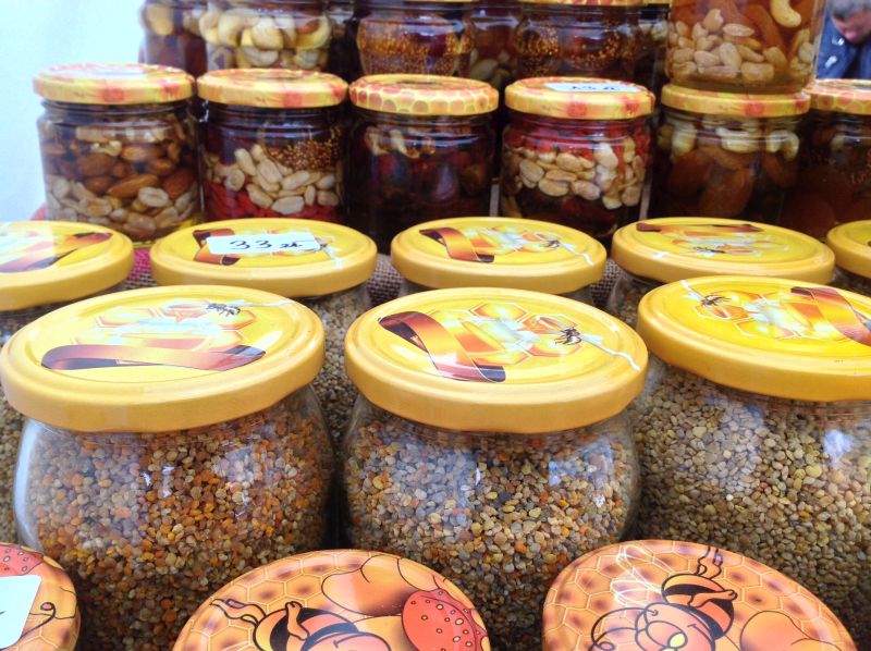 Pasieka Rezerwat Leśny Kozie Kąty - pyłek kwiatowy i orzechy w miodzie. XXII Krakowskie Miodobranie