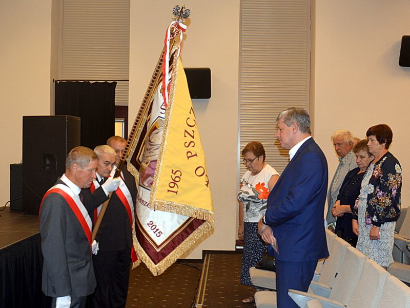 Rozpoczęcie Konferencji Pszczelarskiej przez Burmistrza Grzegorza Wawryke. Autor zdjęcia: Filip Janusz