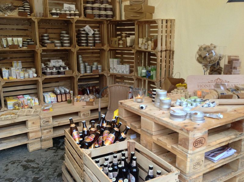 Asortyment wystawcy. XXII Krakowskie Miodobranie