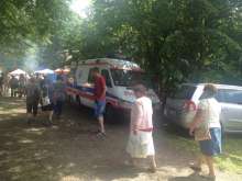 Nad bezpieczeństwem i zdrowiem uczestników XV Spotkania Pszczelarzy Śląskich na Trutowisku w Murckach czuwał m.in. ambulans.