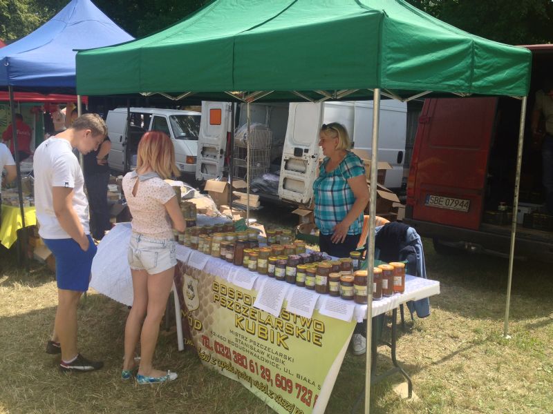 Stoisko Gospodarstwa Pszczelarskiego Kubik.
