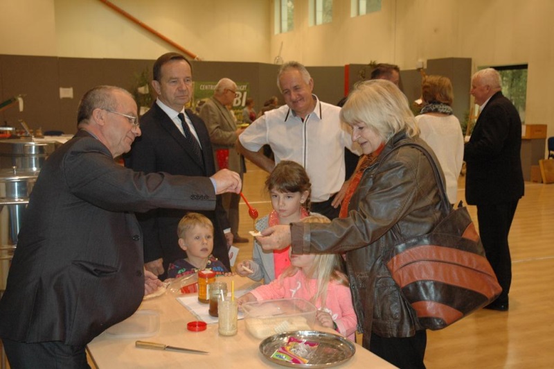 Wystawa: Pszczelarze w służbie człowiekowi