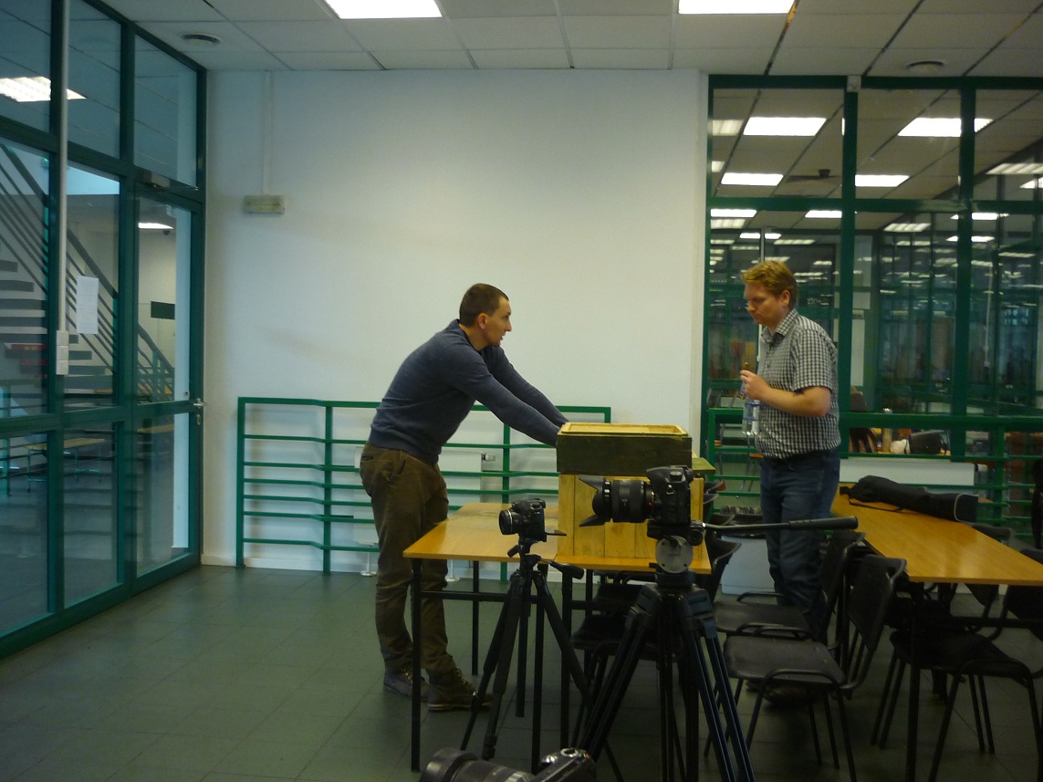 Prelekcja pana Adriana Suszki na temat pszczelarstwa i miodów w ramach projektu BeePower realizowanego przez organizację Enactus WSZiB.