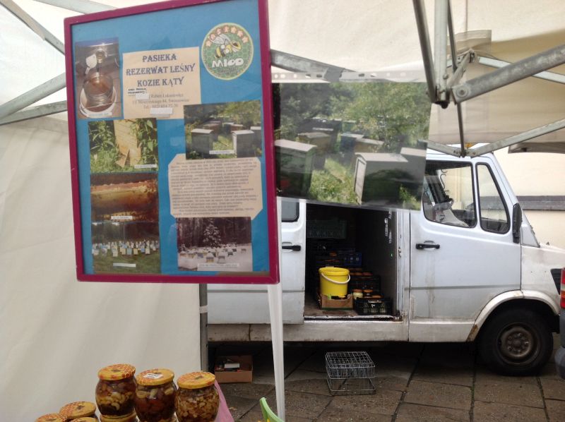 Namiot Pasieka Rezerwat Leśny Kozie Kąty. XXII Krakowskie Miodobranie