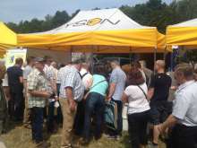 Namioty firmy Łysoń na XV Spotkaniu Pszczelarzy na Trutowisku w Murckach, podobnie jak w poprzednim roku, były dosłownie oblężone.