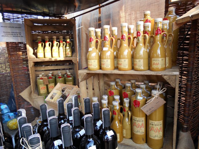 XXXII Ogólnopolskie Dni Pszczelarza w Babimoście - Miody pitne.
Autor zdjęcia: Wiesław Zięba, www.kolodomu.blogspot.com