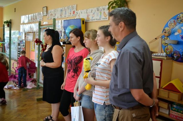 Nasza delegacja podczas przywitania się z przedszkolakami. Autorka zdjęcia: Agnieszka Jurasz.