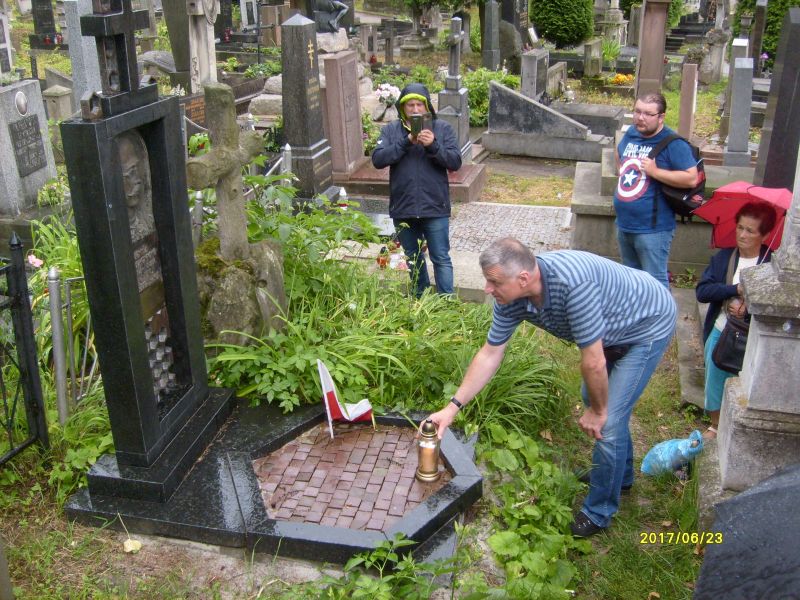 Grób prof. Ciesielskiego na Ukrainie. Autorzy zdjęć: Janusz Filip, Marek Wojdak