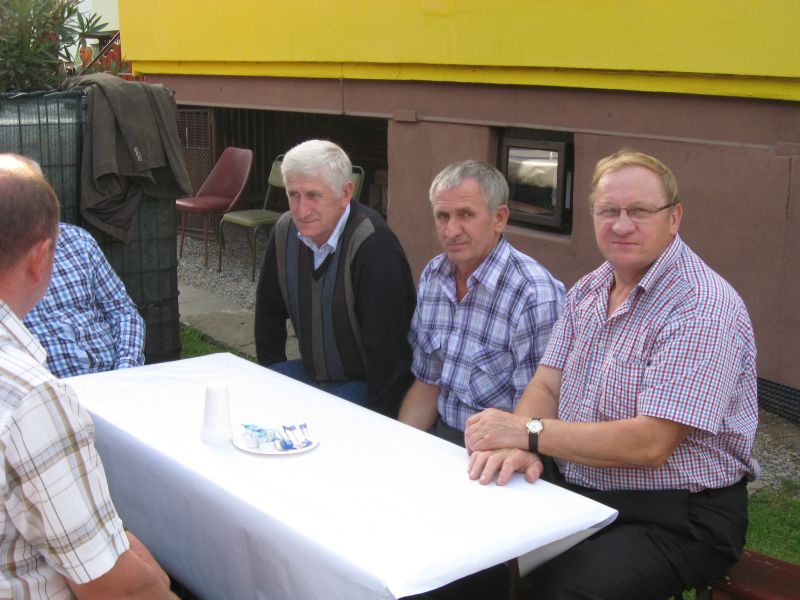 Pszczelarze na wydarzeniu pn. Jesienne Spotkanie Pszczelarzy Ziemi Oświęcimskiej. Autor zdjęcia: Kazimierz Wiśniowski