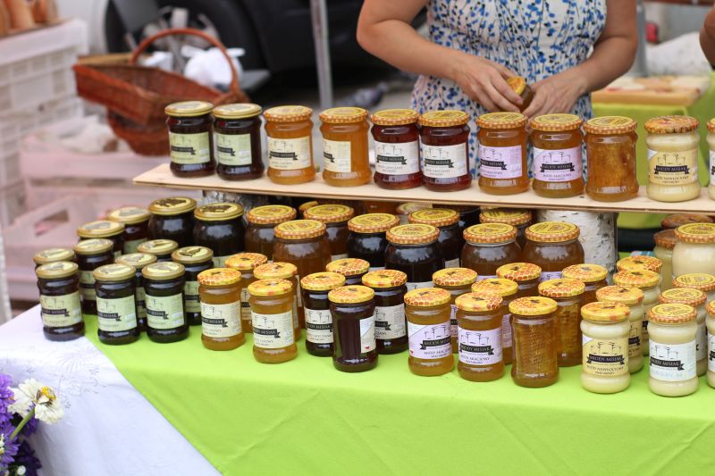 Asortyment jednego z wystawców XXIII Krakowskiego Miodobrania. Autor zdjęcia: Paweł Balana