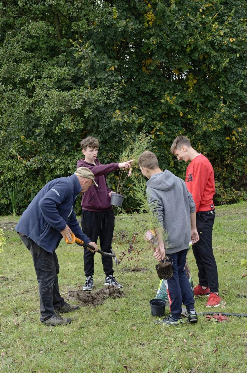 Tworzenie ogrodów miododajnych w gminie Szczurowa w 2021 roku. Autor zdjęcia: Łukasz Jaje