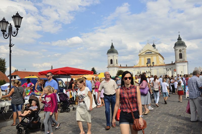 Uczestnicy wydarzenia. XVI Tykocińska Biesiada Miodowa