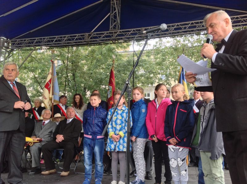 Namiot główny - wręczenie nagród. XXII Krakowskie Miodobranie