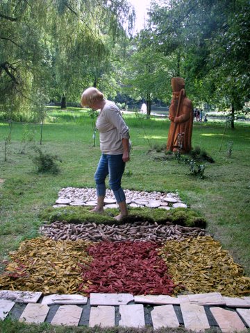 Pierwsza próba ścieżki zmysłów. Autor zdjęcia: Marek Przybysz.