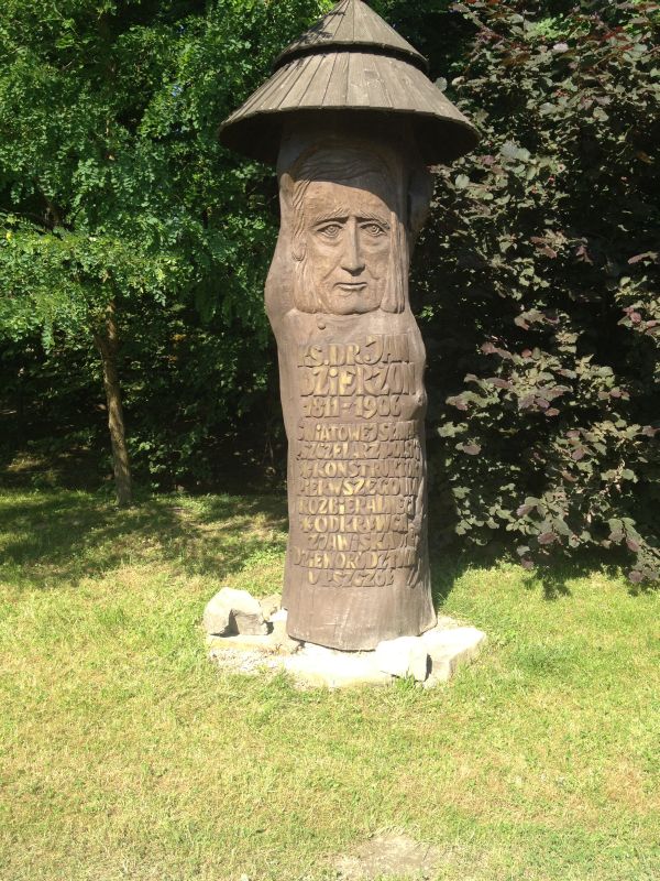 Ku pamięci ks. dr Jana Dzierżona