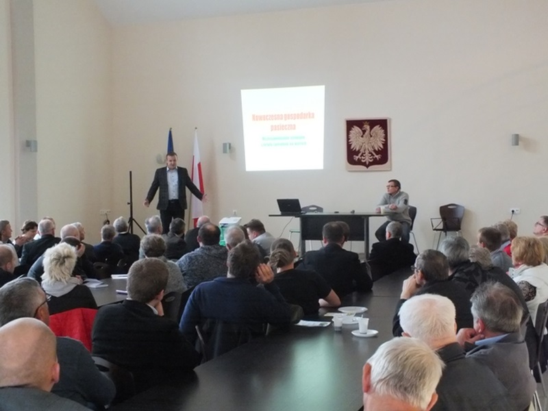 Otwarcie II Konferencji Pszczelarskiej Klubu Dyskusyjnego Pszczółka.