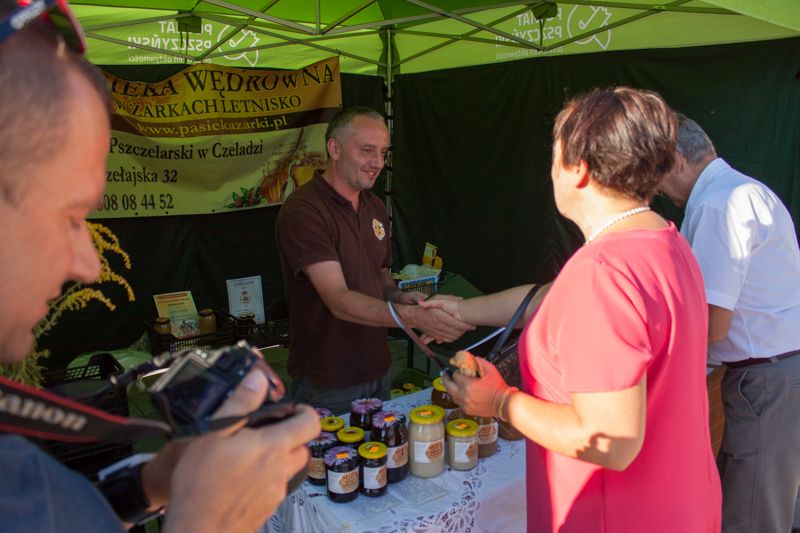 Wręczanie nagród pszczelarzom na VII Święcie Miodu w Pszczynie. Autor zdjęcia: Kazimierz Wiśniowski