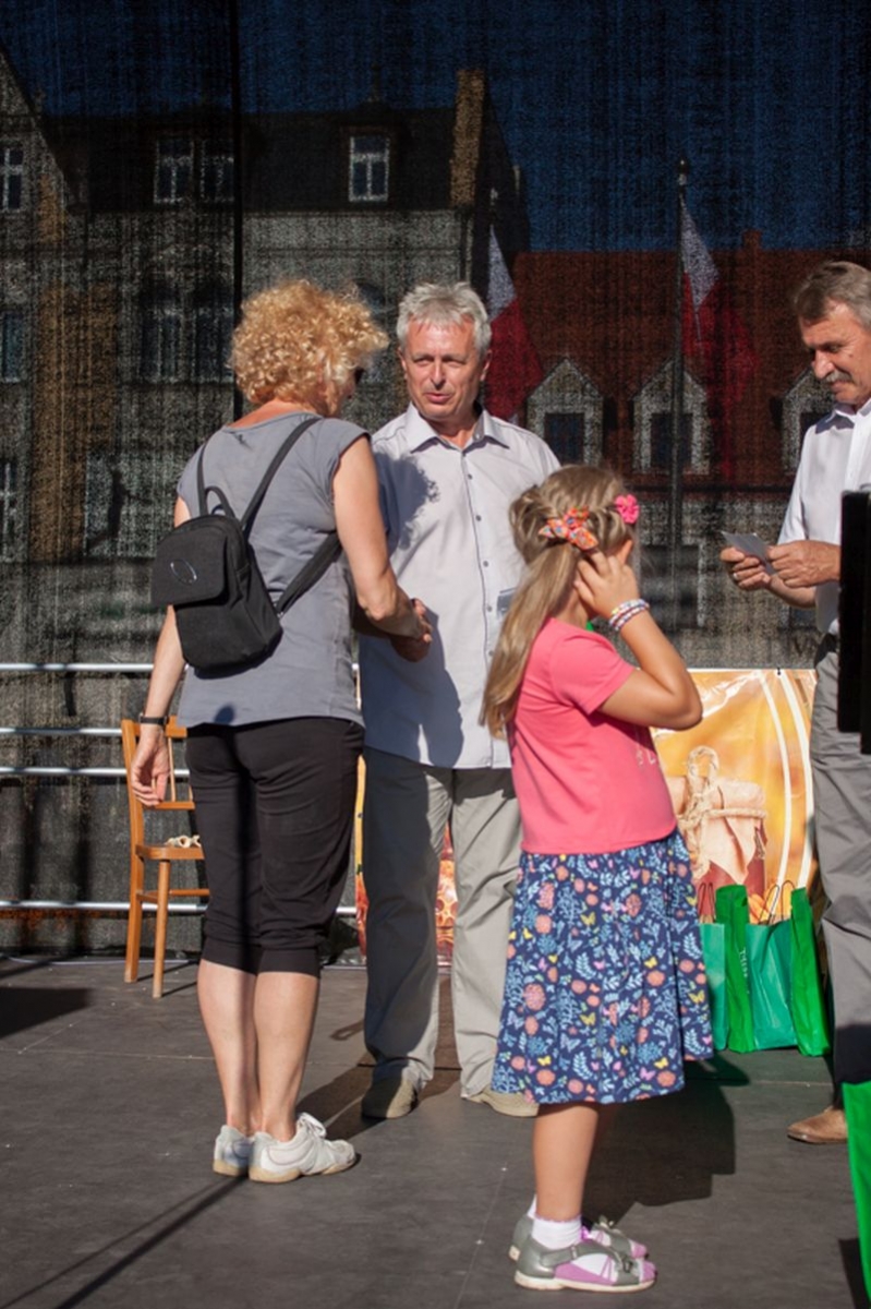 Wręczanie nagród i wyróżnień na VII Święcie Miodu w Pszczynie. Autor zdjęcia: Kazimierz Wiśniowski