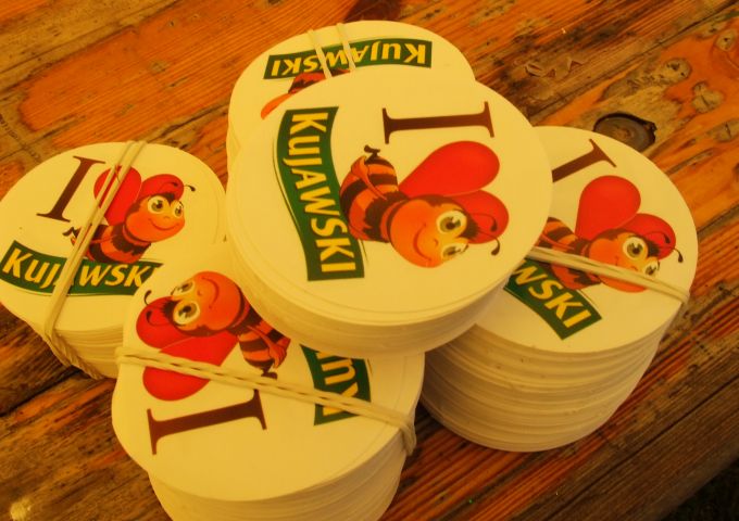 We love bees czyli serduszka zamiast skrzydełek - naklejki.