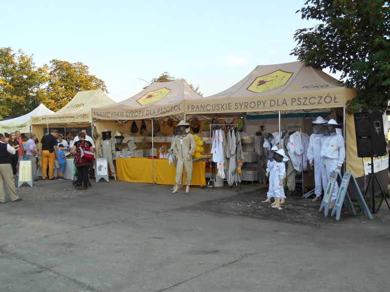 XXXII Ogólnopolskie Dni Pszczelarza w Babimoście - Stoiska wystawców.
Autor zdjęcia: Wiesław Zięba, www.kolodomu.blogspot.com