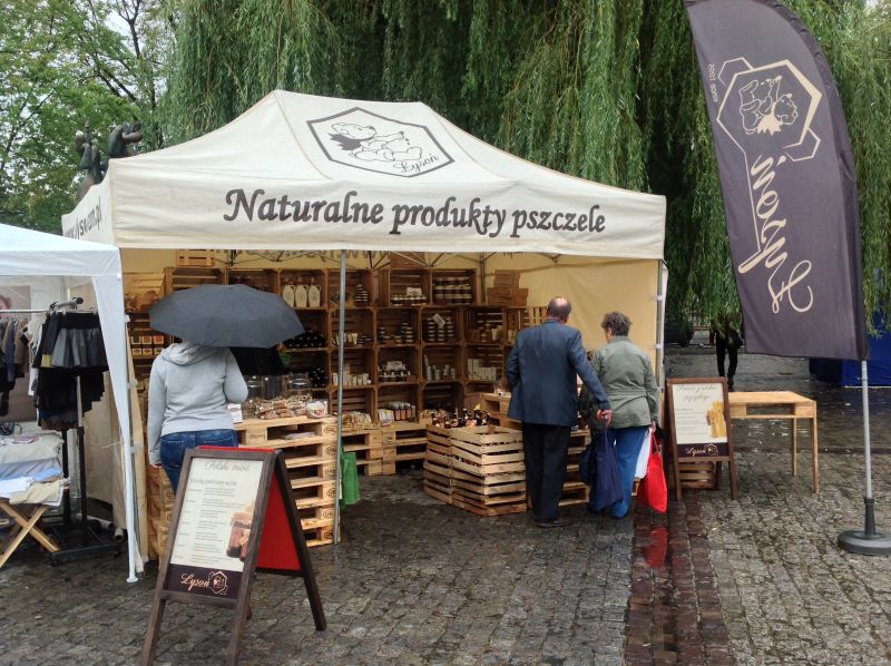 Namiot firmy Łysoń. XXII Krakowskie Miodobranie