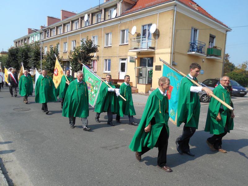 XXXII Ogólnopolskie Dni Pszczelarza w Babimoście - Barwny korowód pszczelarski, który przeszedł ulicami miasta.
Autor zdjęcia: Wiesław Zięba, www.kolodomu.blogspot.com