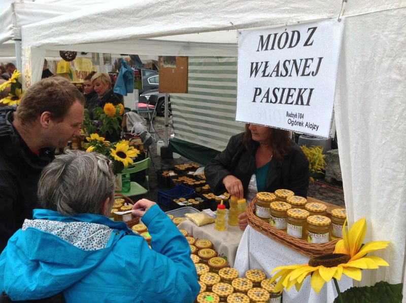 Namiot Pasieki Alojzy Ogórek. XXII Krakowskie Miodobranie